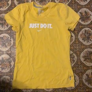 Ladies M Nike top
